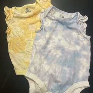 baby Gap Organic Romper Size 12-18 Months.  2 included